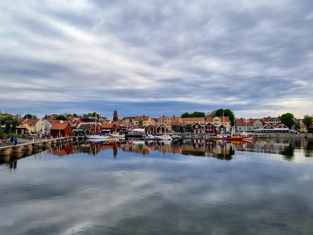 Öregrund i blått och orange