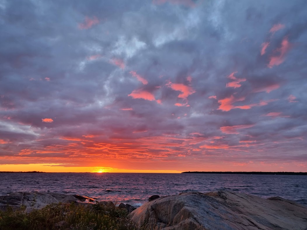 Solnedgången 27 juli över Öregrund