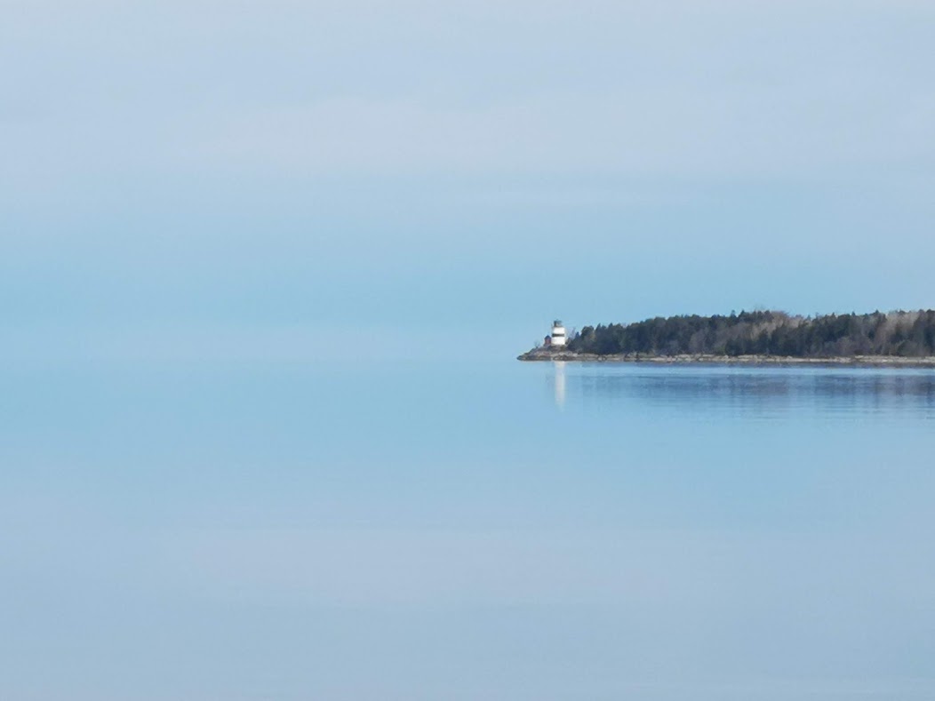 Morgonkaffe vid klipporna