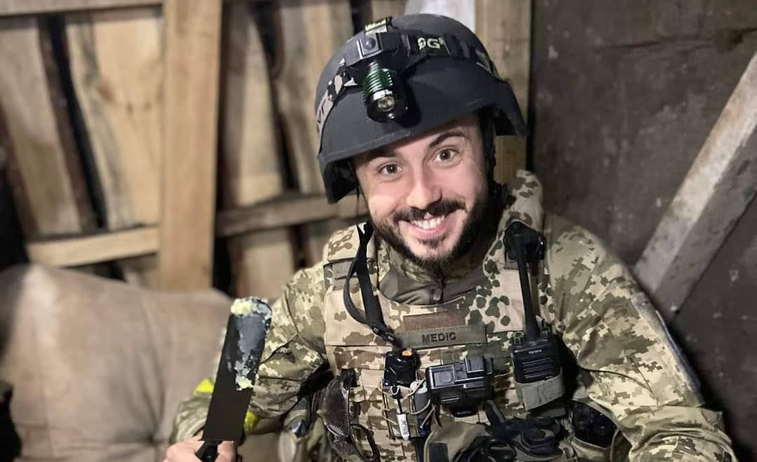 Ukrainas ”Ferdinand” lyssnar på fågelsång och firar sin 35-årsdag