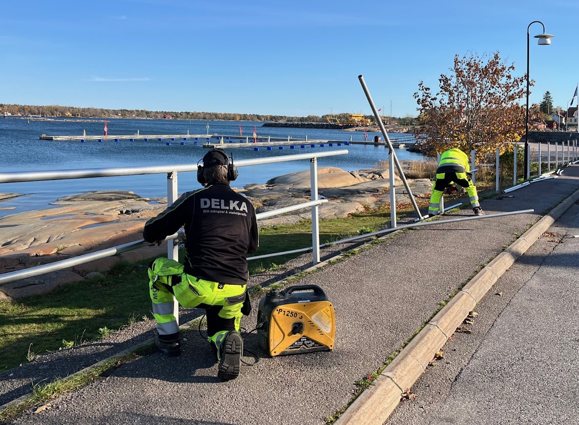 Nytt räcke på gång vid ’Tullbacksgatan’