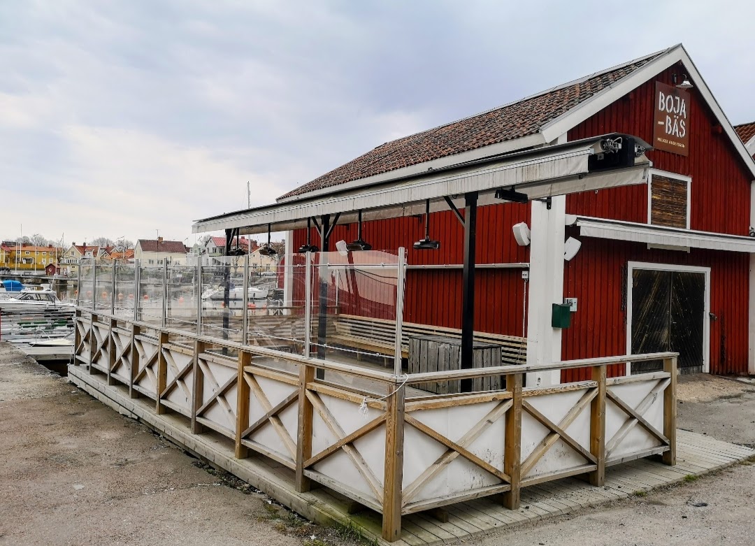 Sjöboden Skonaren har en ägare – verandan har en annan ägare
