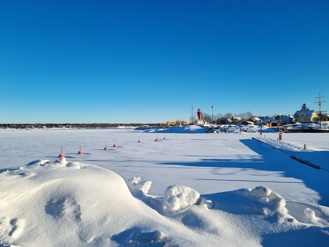 Påfyllning av ”grädde” över Öregrund