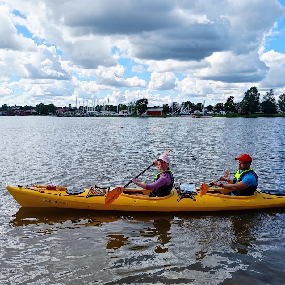 Paddla kajak från Krutudden ut på fjärden