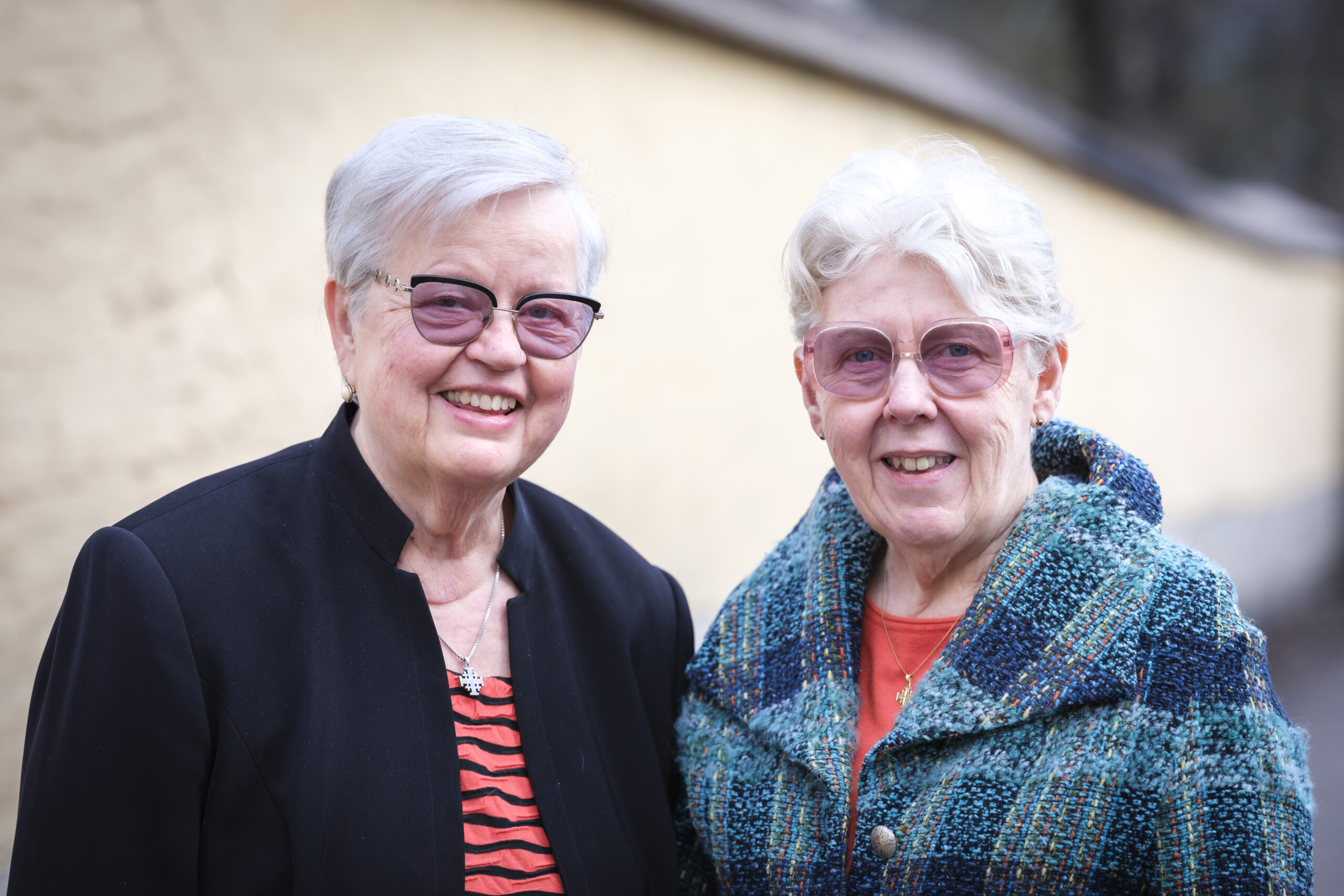 Boken ”Äkta makor. En queer historia” av Ninna Edgardh och Anna Karin Hammar (från Öregrund)